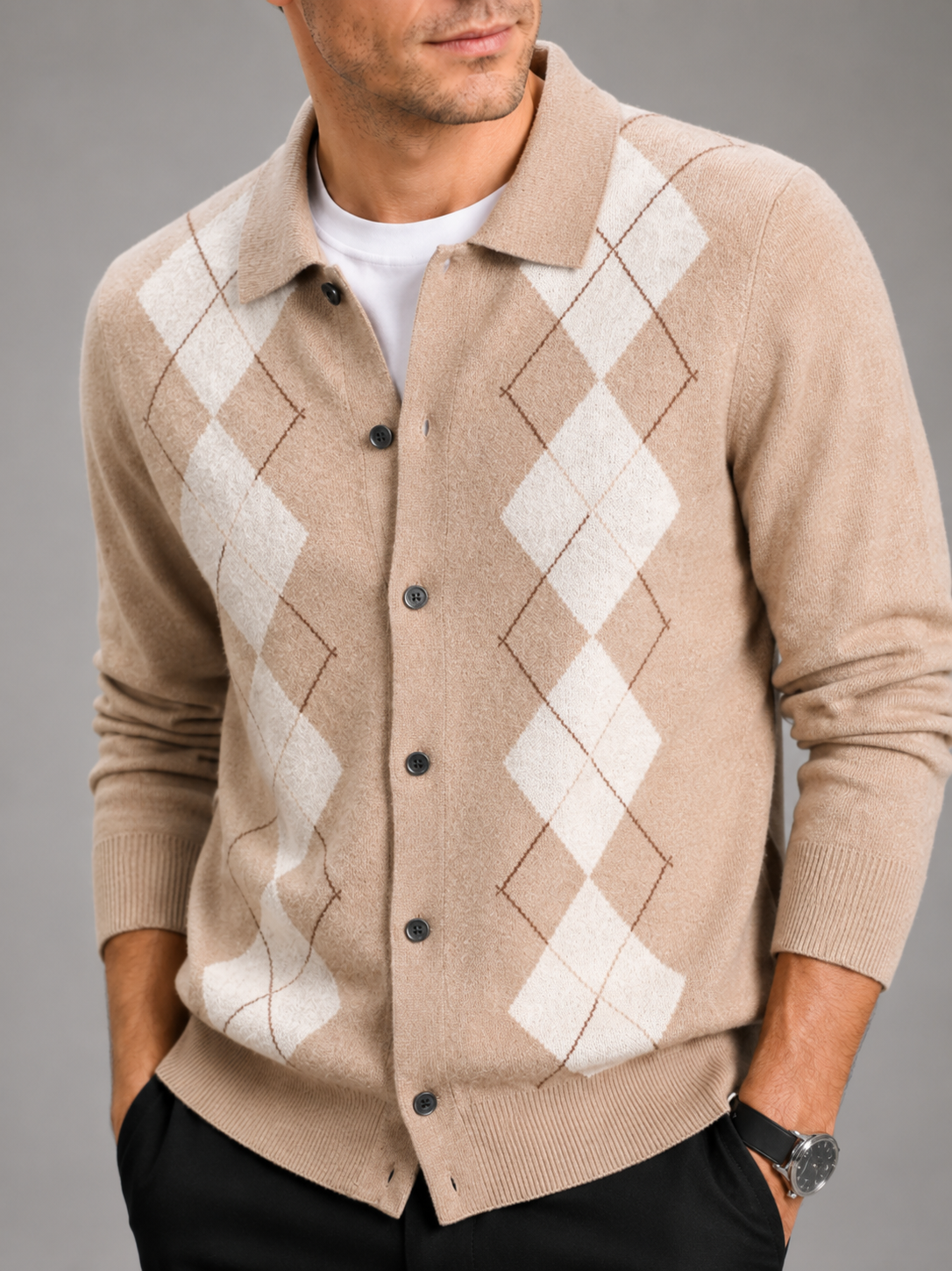Men's argyle button-down cardigan – Beige detail view – Edward & Lawsen