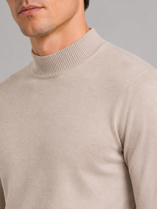 Men's slim fit mock neck sweater – Beige detail view – Edward & Lawsen