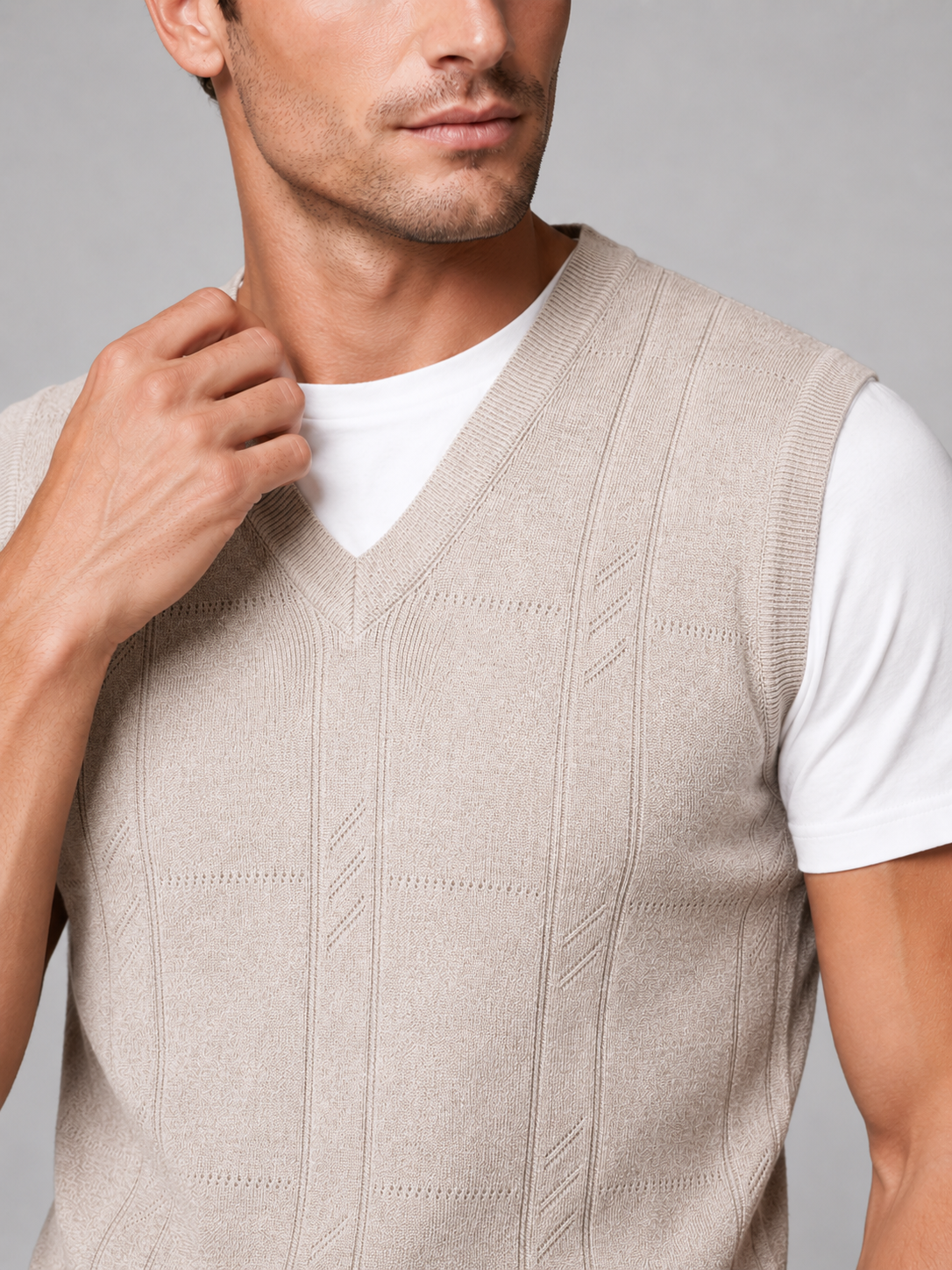 Men's sleeveless sweater vest – Beige detail view – Edward & Lawsen
