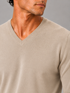 Men's V-neck sweater – Beige detail view – Edward & Lawsen