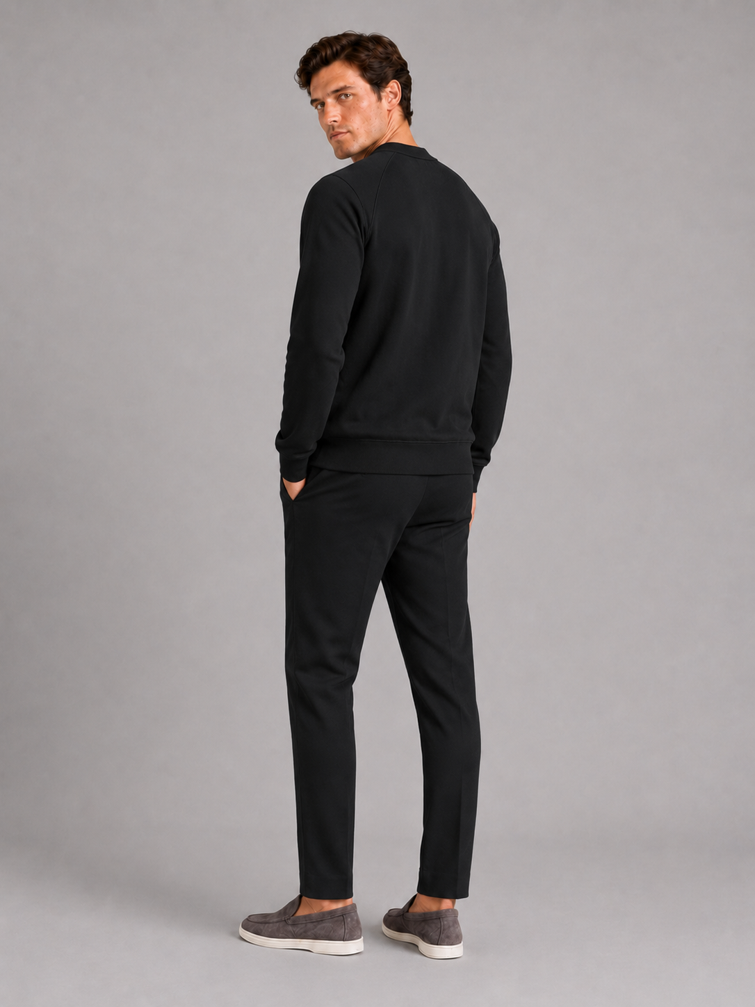 Men's heavyweight crewneck sweater – Black back view – Edward & Lawsen