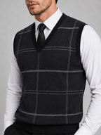 Men's diamond cable knit sweater vest – Black detail view – Edward & Lawsen