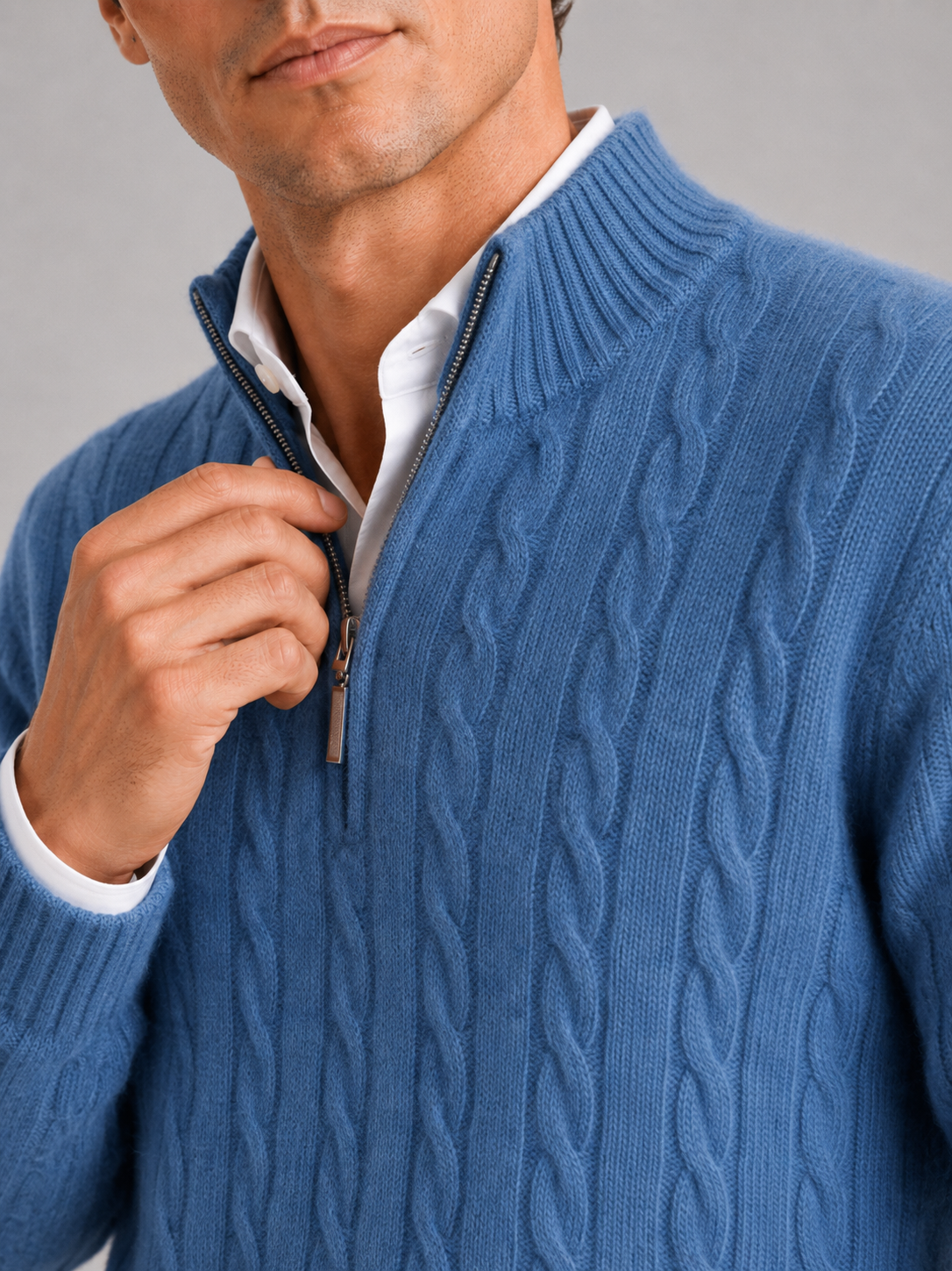 Men's cashmere quarter-zip mock neck sweater – Blue detail view – Edward & Lawsen