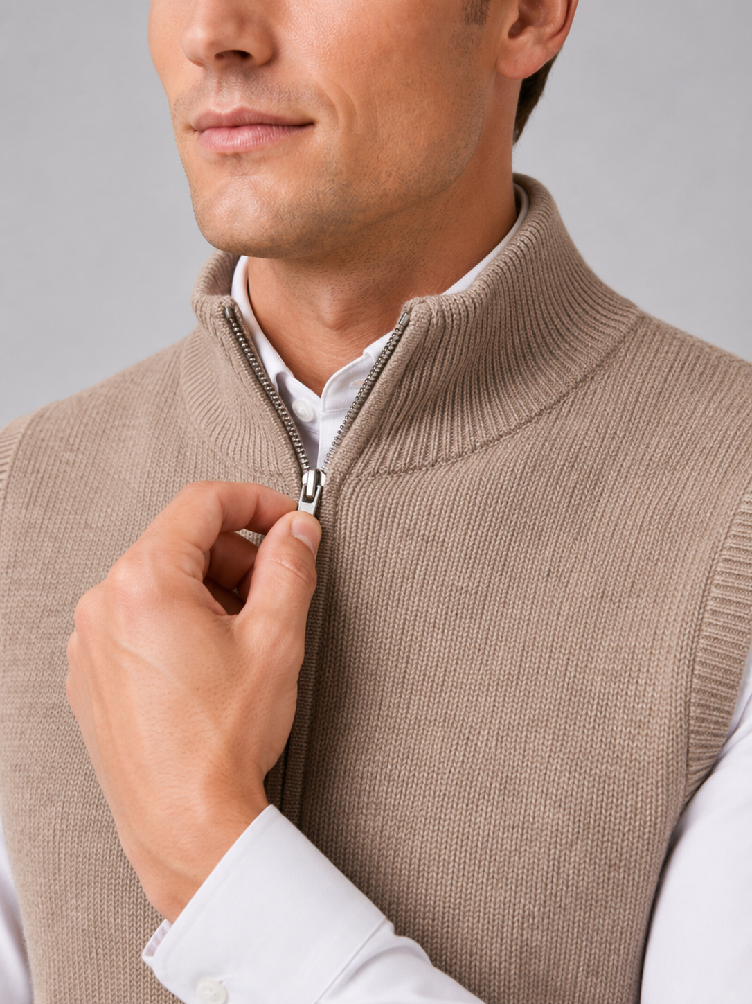 Men's full zip mock neck vest – Brown detail view – Edward & Lawsen