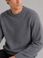 Men's wool crewneck sweater – Gray detail view – Edward & Lawsen