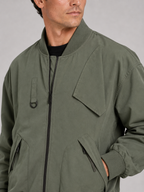 Men's loose fit bomber jacket – Green detail view – Edward & Lawsen