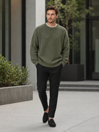 Men's crew neck sweater – Green lifestyle view – Edward & Lawsen