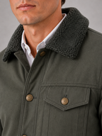 Men's windproof fleece jacket with faux fur-style collar – Green detail view – Edward & Lawsen