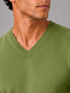 Men's V-neck sweater – Green detail view – Edward & Lawsen