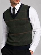 Men's diamond cable knit sweater vest – Green detail view – Edward & Lawsen