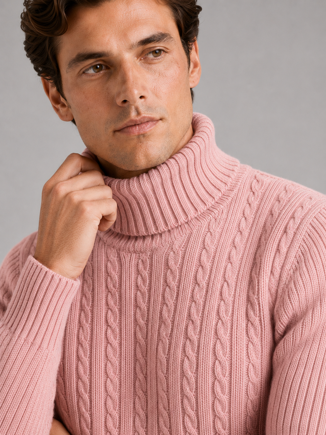 Men's cable knit turtleneck sweater – Pink detail view – Edward & Lawsen