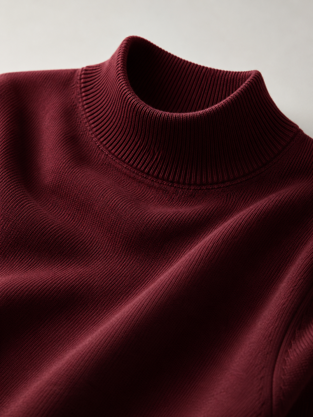 Men's slim fit mock neck sweater – Wine detail view – Edward & Lawsen