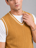 Men's patchwork sweater vest – Yellow detail view – Edward & Lawsen