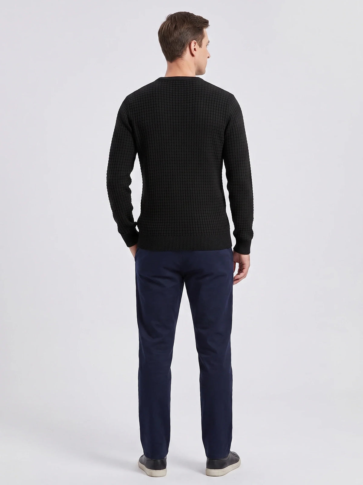 Men's solid color crewneck sweater – Black back view – Edward & Lawsen